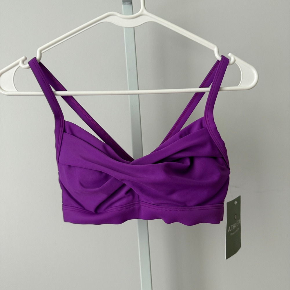 Athleta 32B/C Purple Twister Bikini Top Twisted Gym Fitness Performance NWT